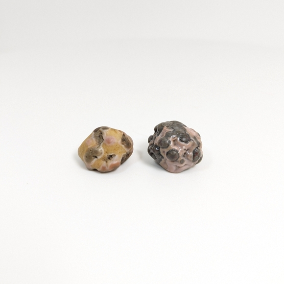 Rough, Bubblegum Agate, Jasper, South Dakota, Pocket Size, tumbling, decorative - Picture 1 of 2